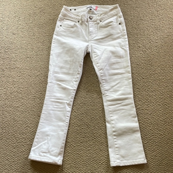 CAbi Denim - Cabi Kick It Crop Jeans